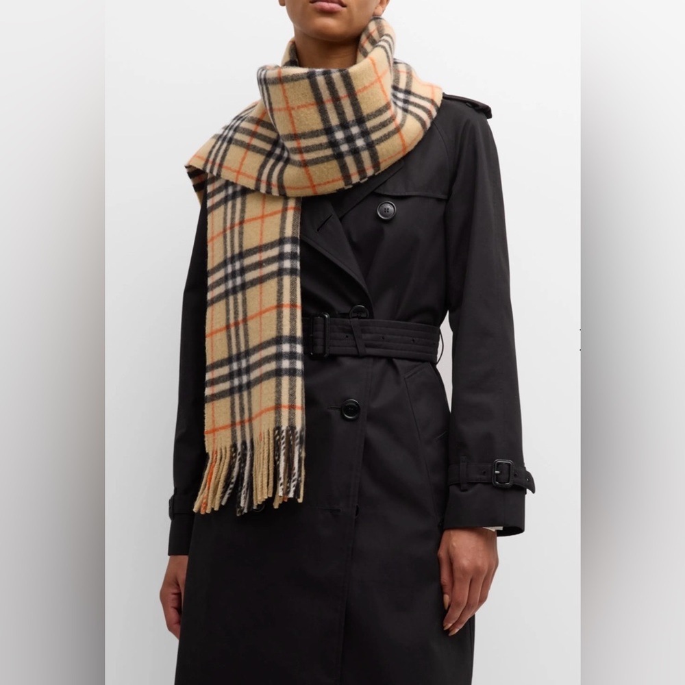 BURBERRY Vintage Black Beige Red Nova Check, 100% Cashmere Fringed Scarf